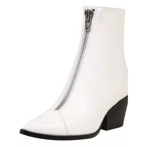 JEFFREY CAMPBELL Landyn Zip Bootie
White Leather - Picture 2 of 9